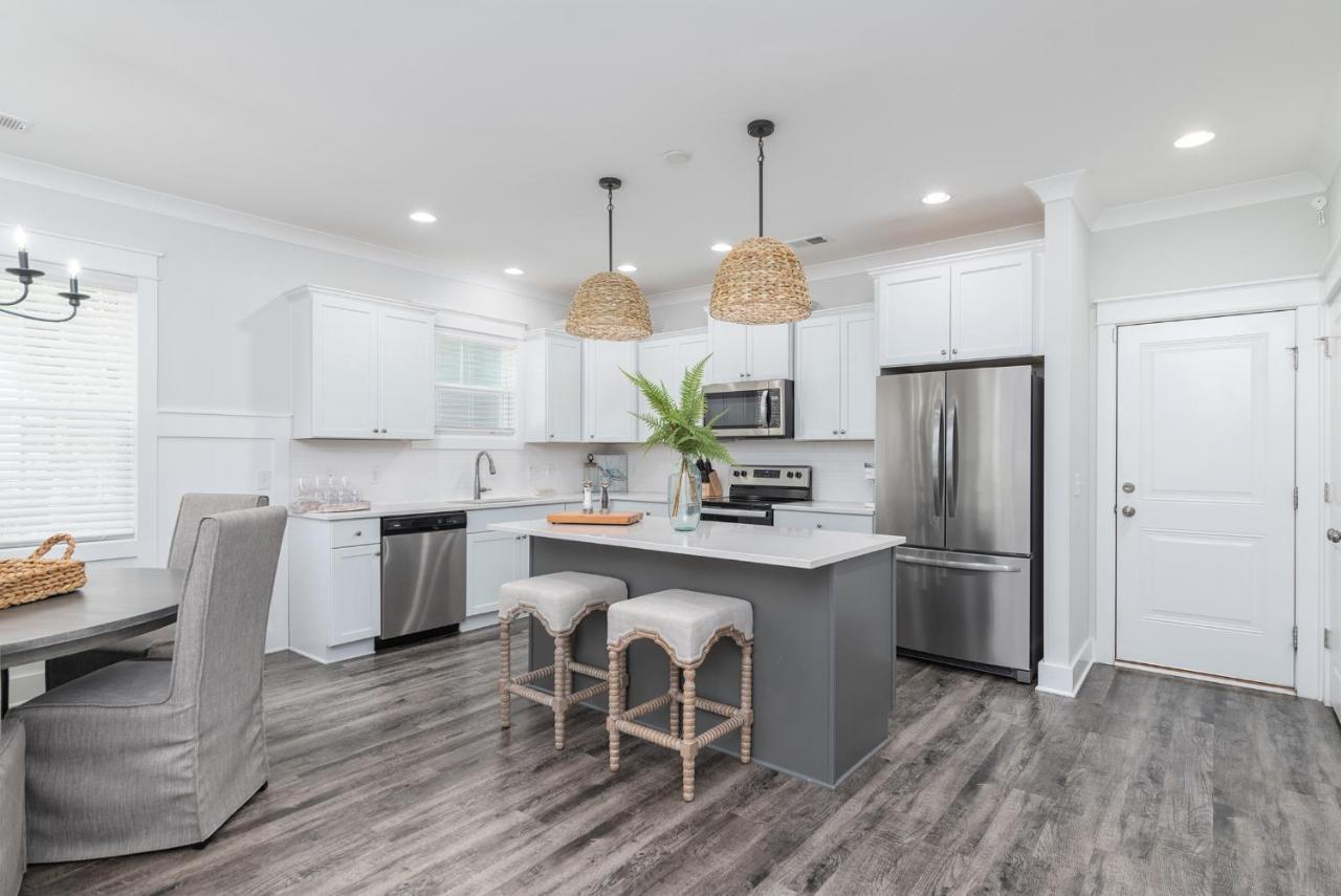 Luxury Beach House W/ Backyard Oasis. Heated Pool. Île de Hilton-Head Extérieur photo